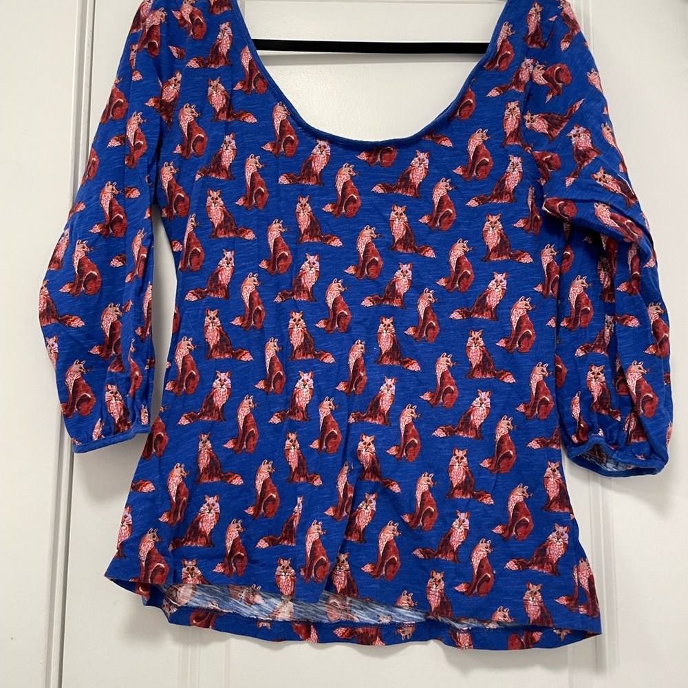 Anthropologie Postcard blue scoop neck fox print top size L large